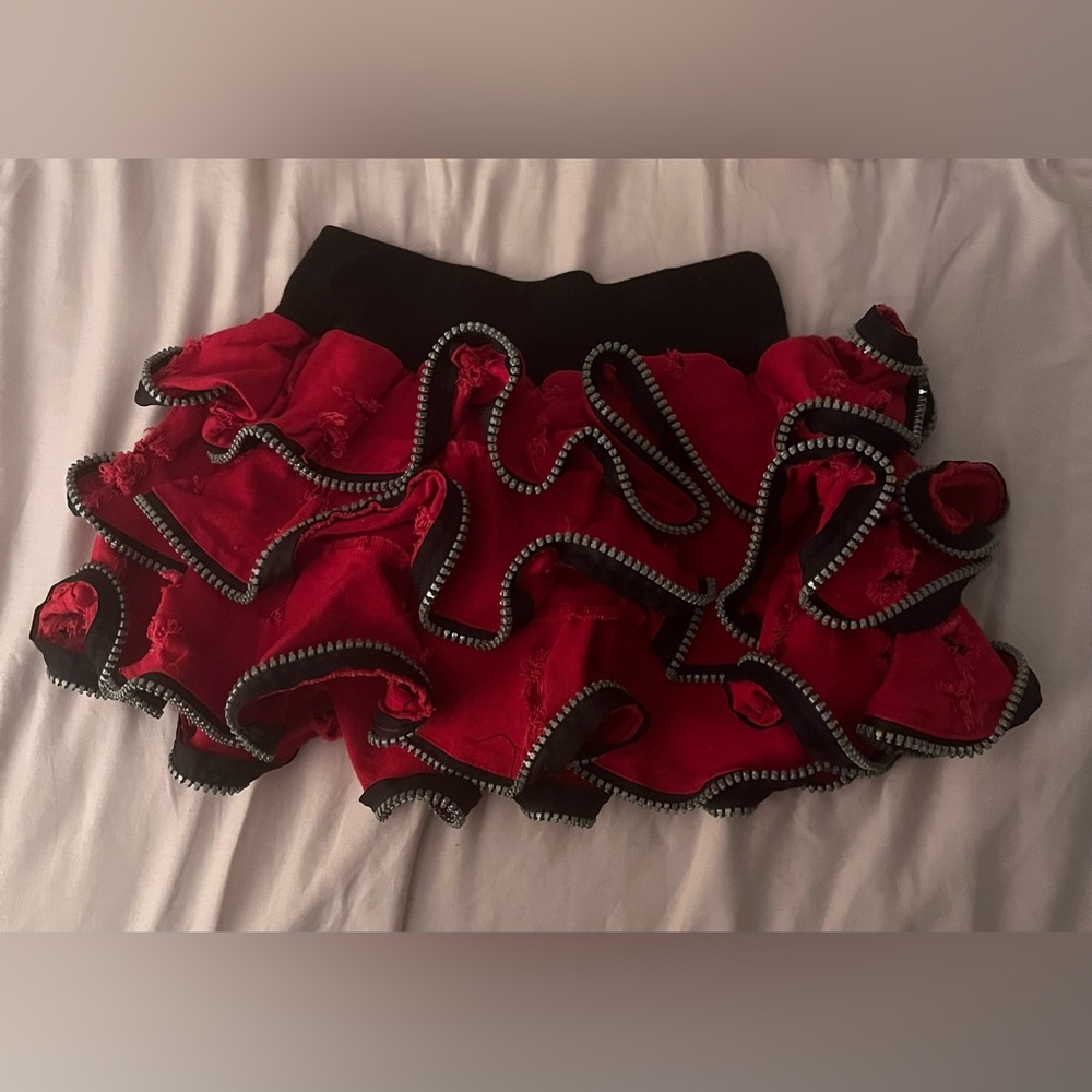 Glavil zipper skirt super hard to come by!